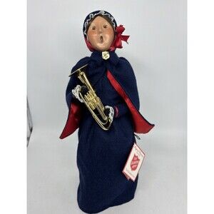 Byers Choice Salvation Army Caroler 2004 Woman with Baritone Horn and Tag